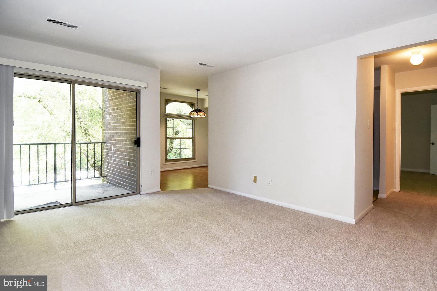 3302 WOODBURN VILLAGE DRIVE 23