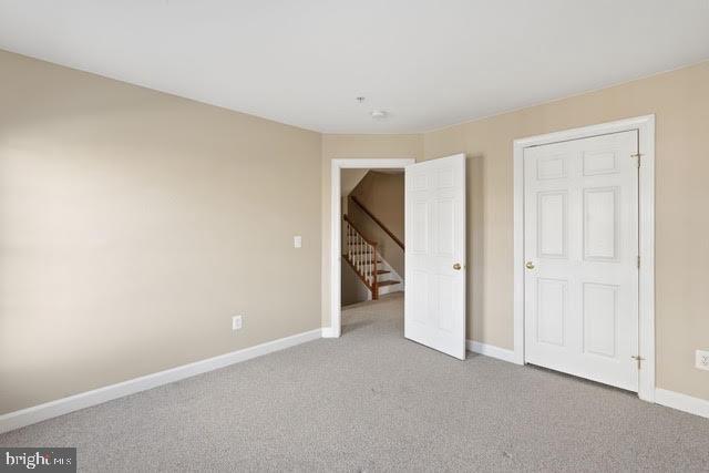 7976 VIGNE COURT