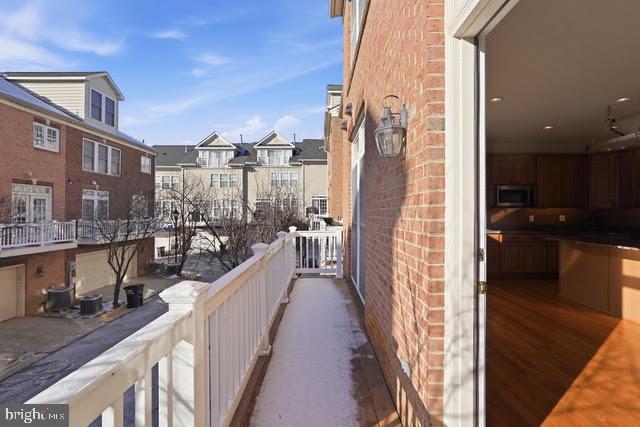 7976 VIGNE COURT