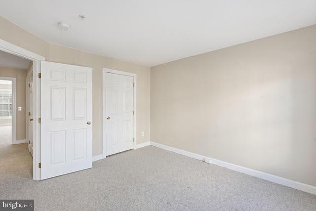 7976 VIGNE COURT