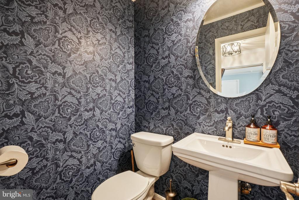 5405 FRANCY ADAMS COURT