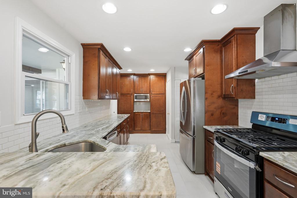 4811 WILBY COURT