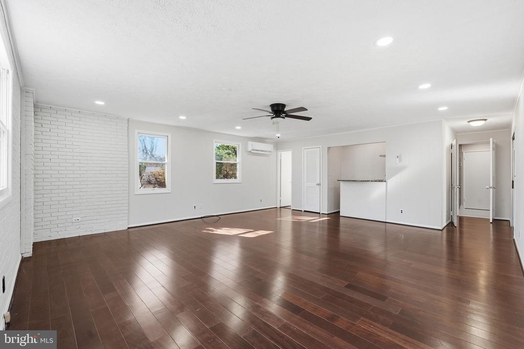 4811 WILBY COURT