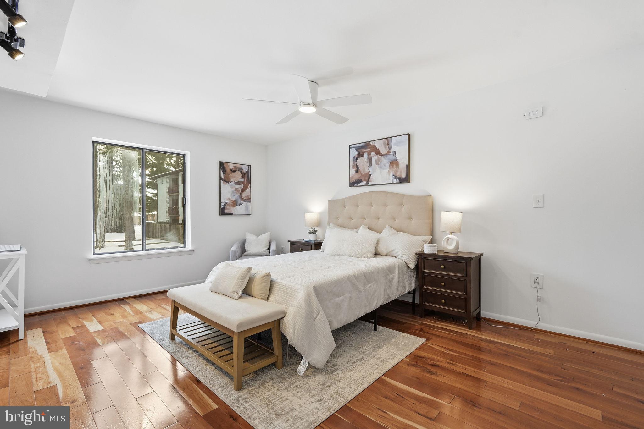 2850 DOVER LANE 201
