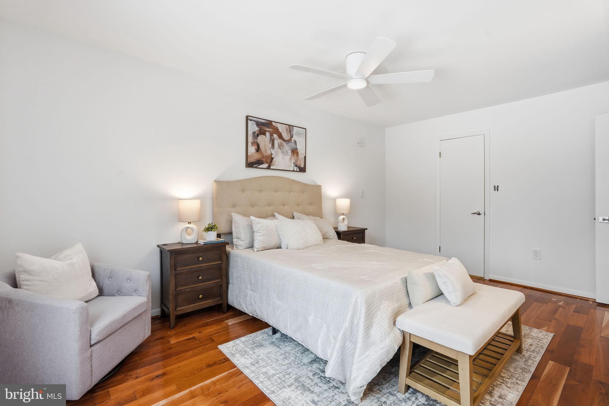 2850 DOVER LANE 201