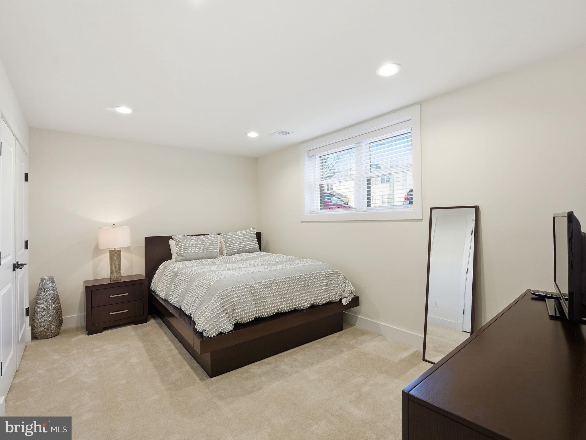 8503 JEFFERSONIAN COURT