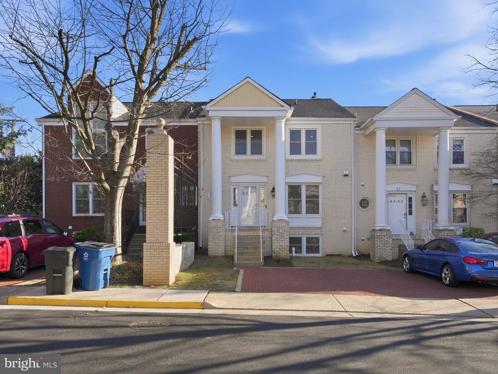 8503 JEFFERSONIAN COURT