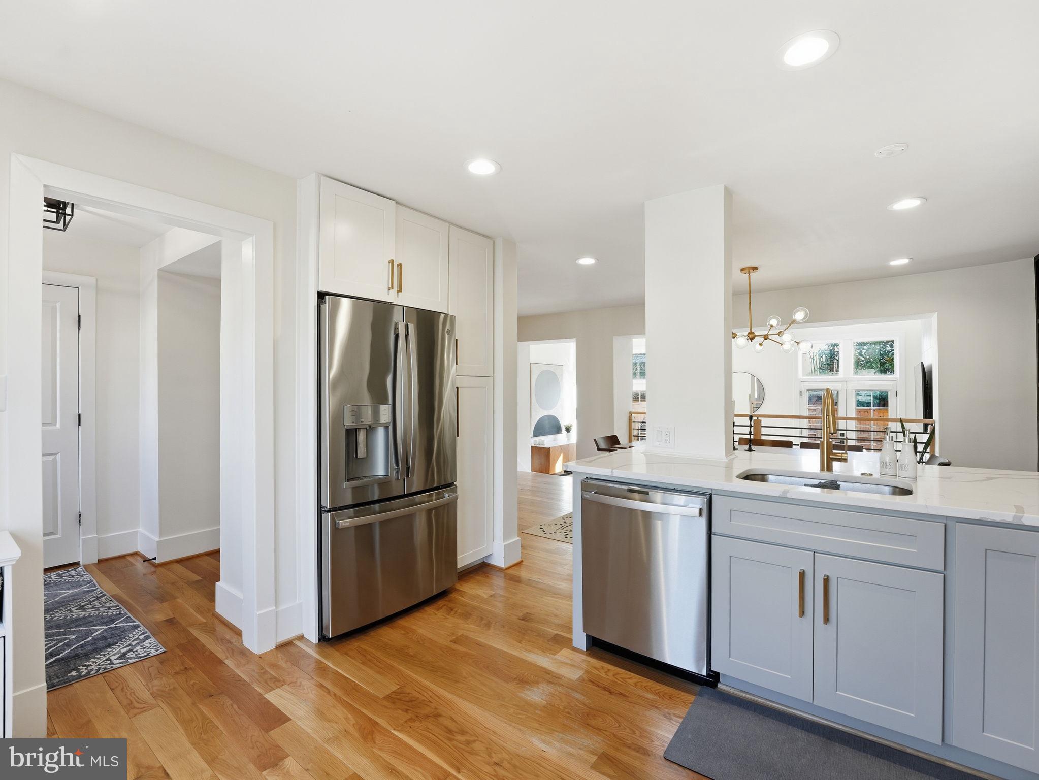 8503 JEFFERSONIAN COURT