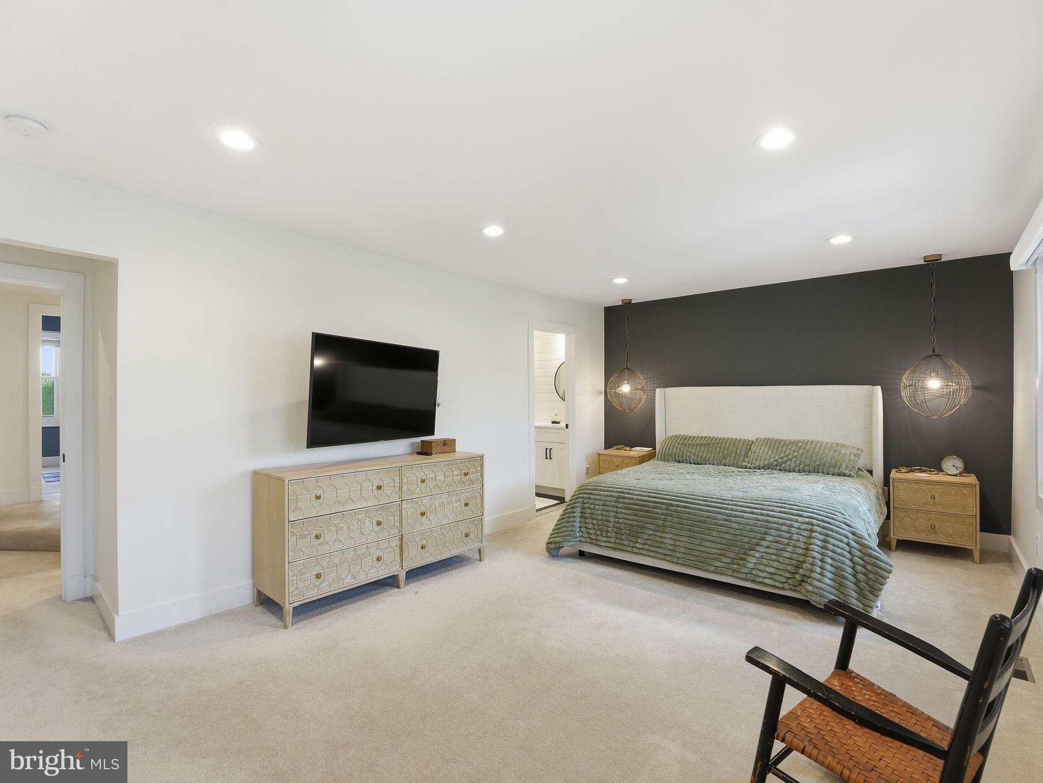 8503 JEFFERSONIAN COURT
