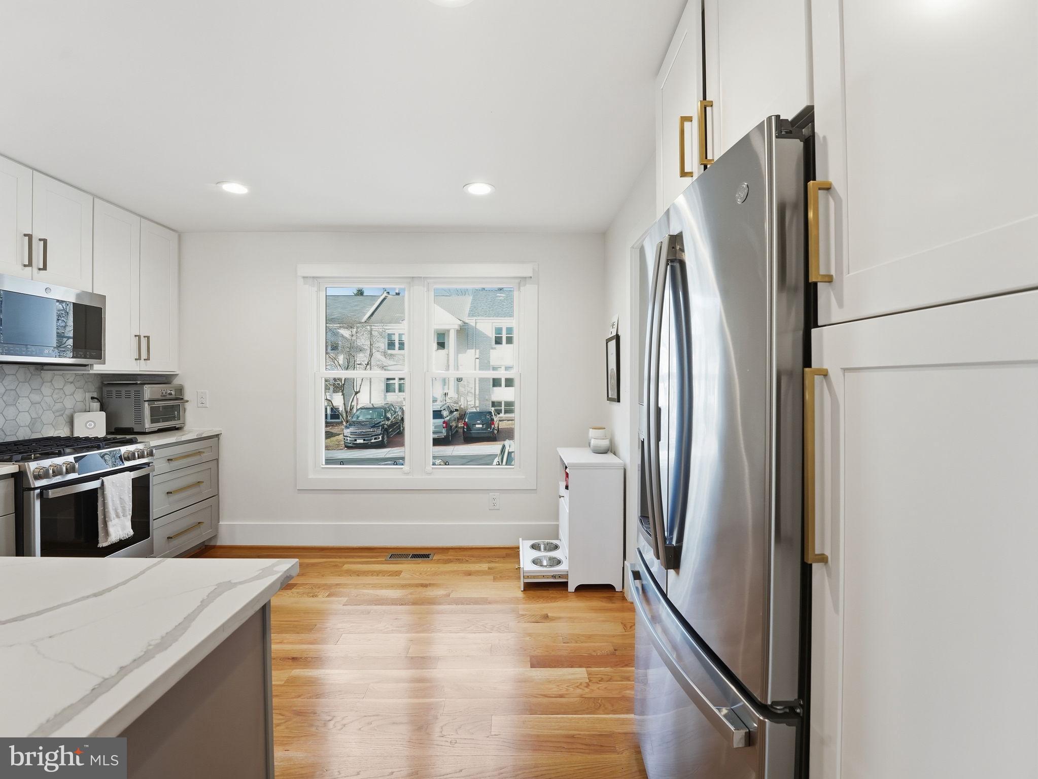 8503 JEFFERSONIAN COURT
