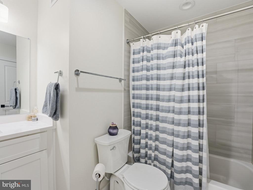 8503 JEFFERSONIAN COURT