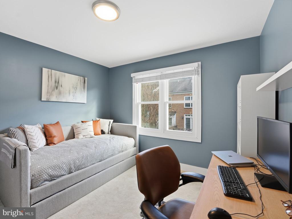 8503 JEFFERSONIAN COURT