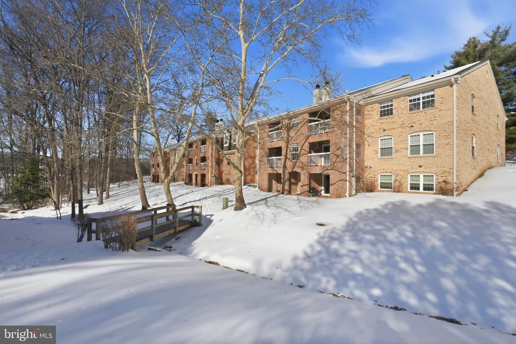5902 COVE LANDING ROAD 203