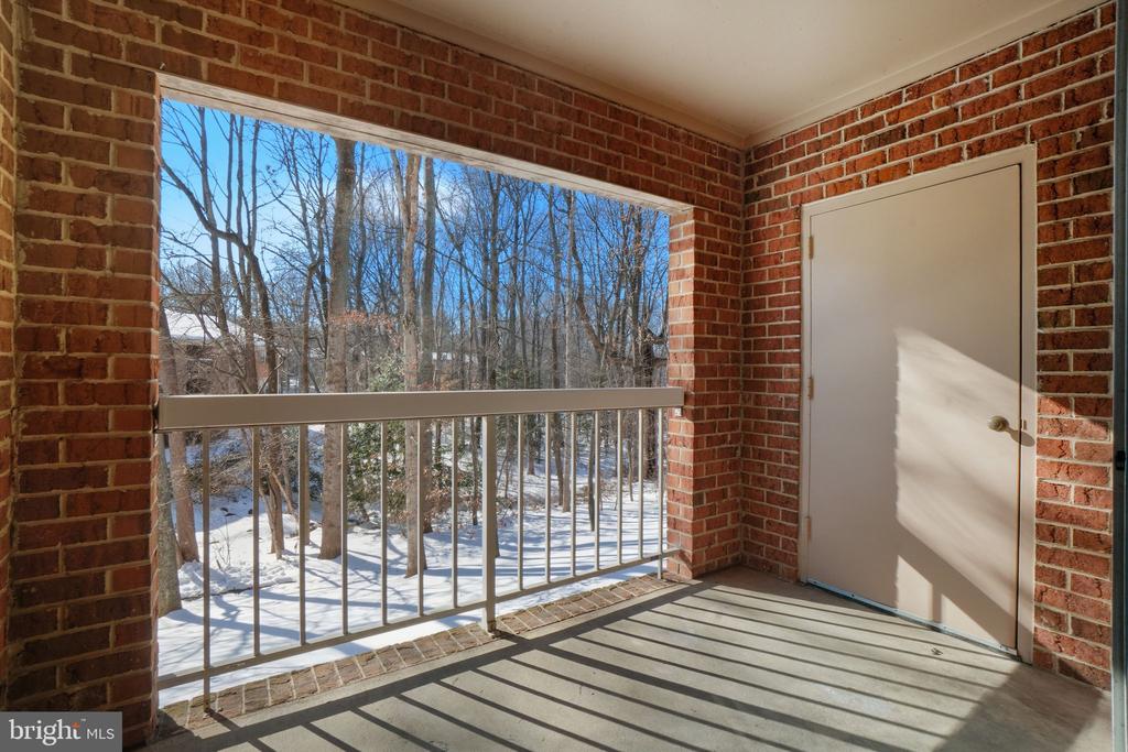 5902 COVE LANDING ROAD 203