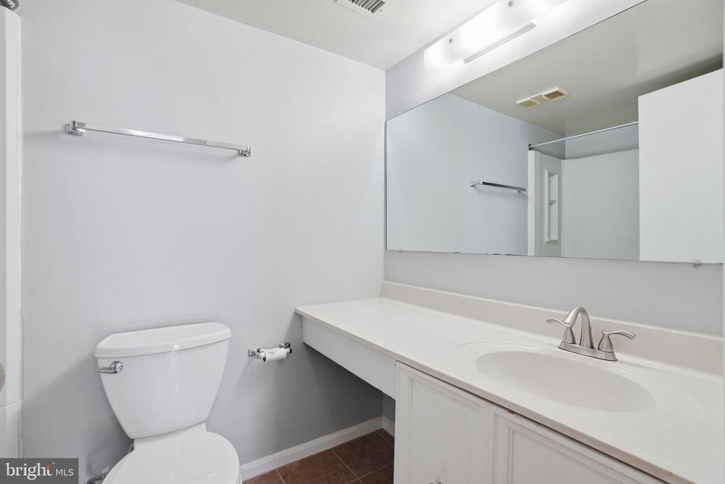 5902 COVE LANDING ROAD 203