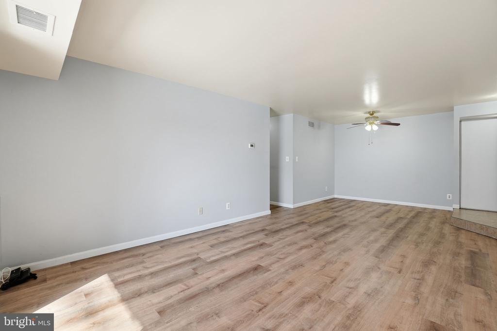 5902 COVE LANDING ROAD 203