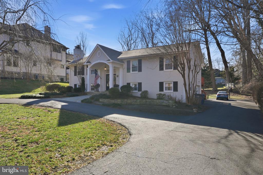 7001 ARBOR LANE