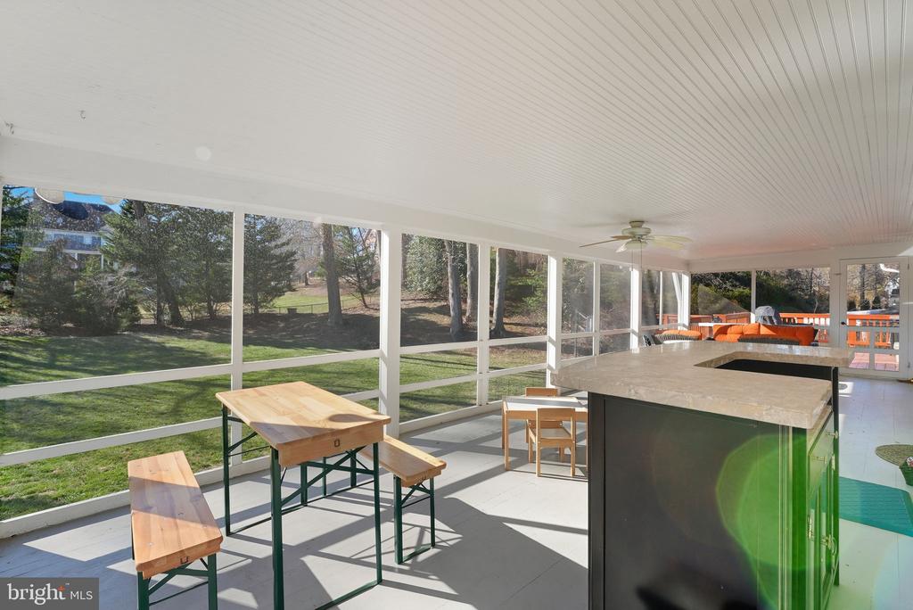 7001 ARBOR LANE