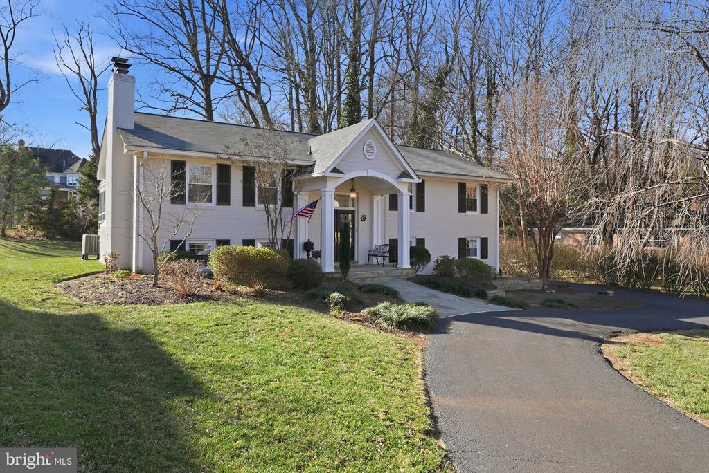 7001 ARBOR LANE