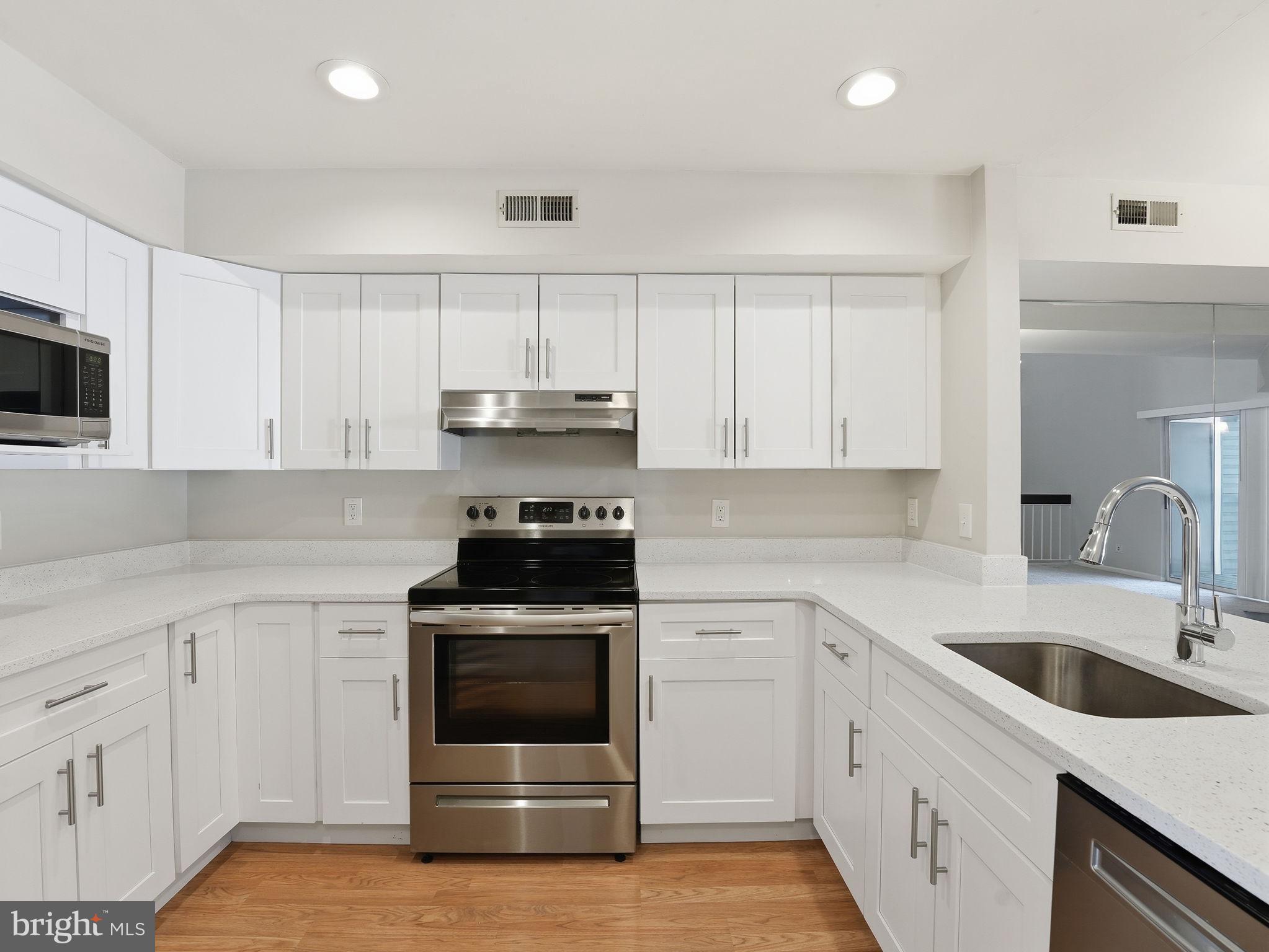 5854 ORCHARD HILL COURT 5854