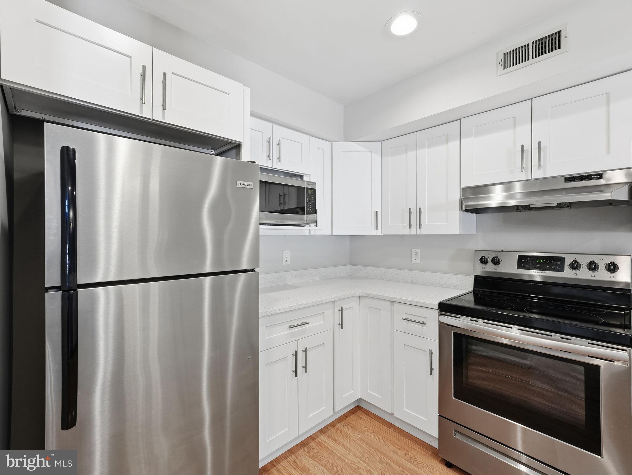 5854 ORCHARD HILL COURT 5854