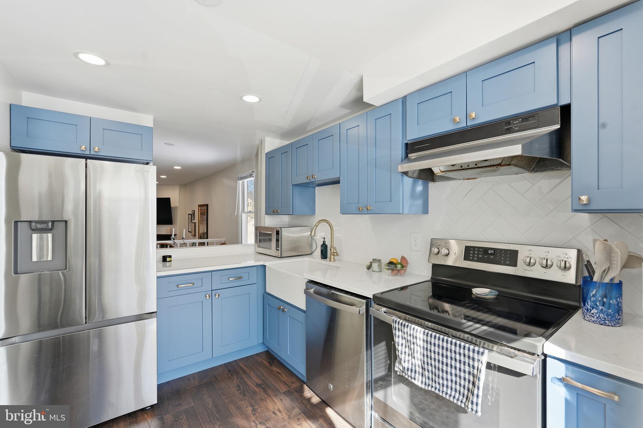 2114 WHISPERWOOD GLEN LANE