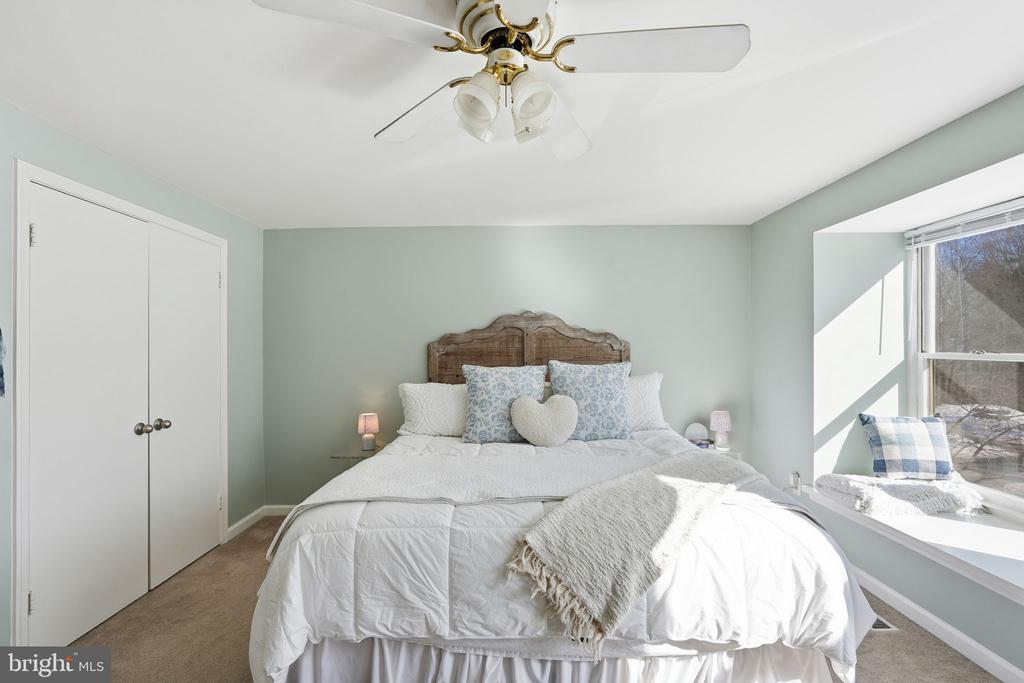 2114 WHISPERWOOD GLEN LANE