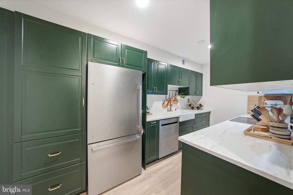 8231 KINGS CHARTER LANE K 108