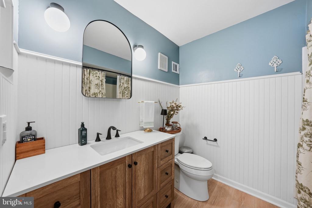 8231 KINGS CHARTER LANE K 108