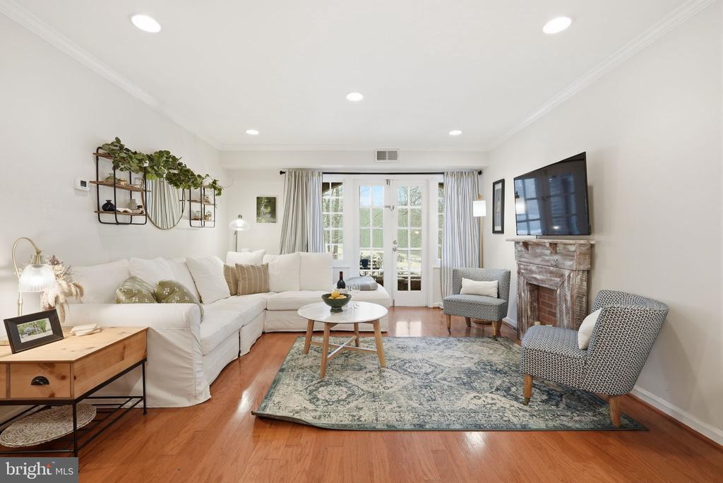 8231 KINGS CHARTER LANE K 108