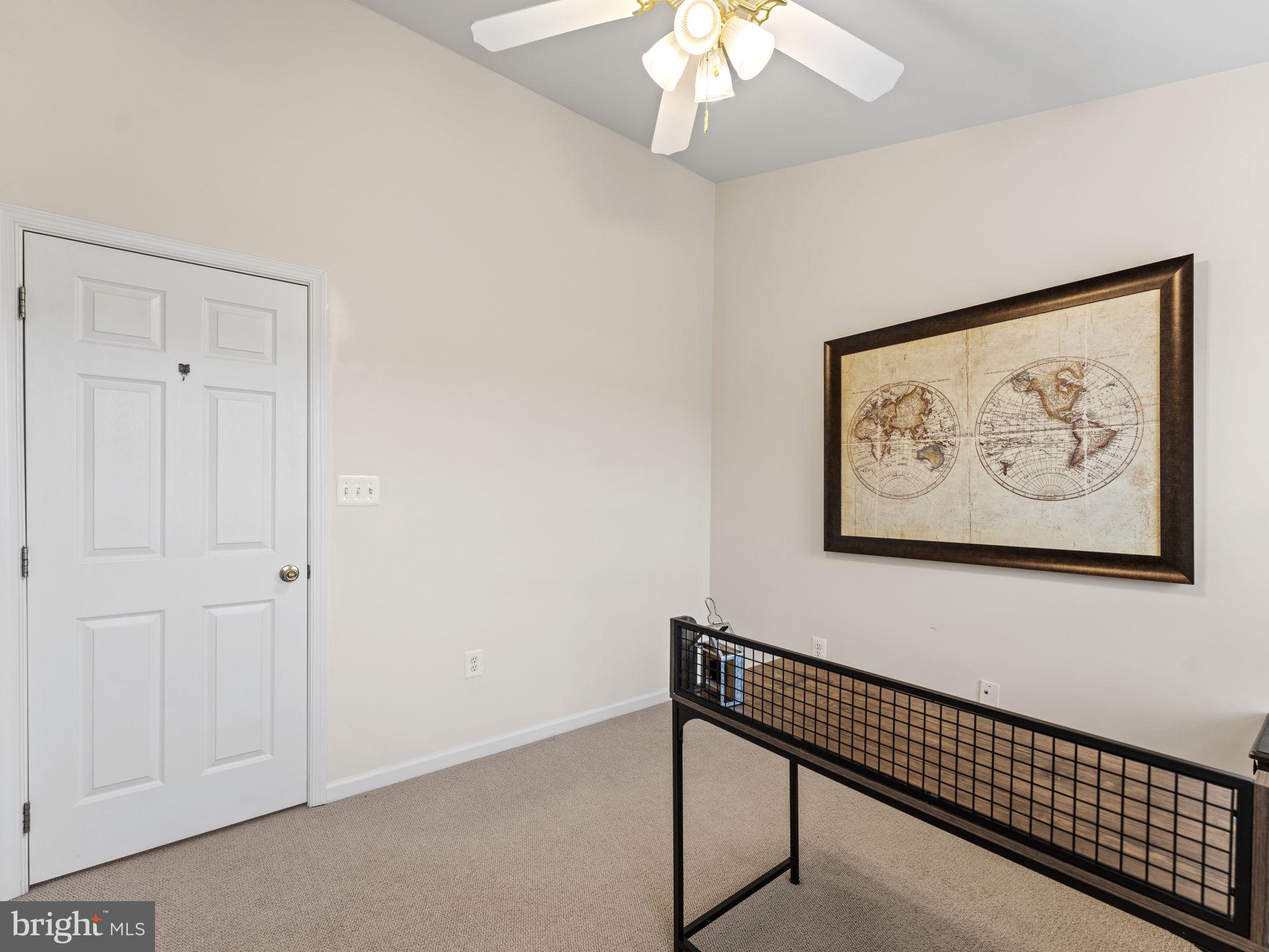 8873 ROYAL DOULTON LANE