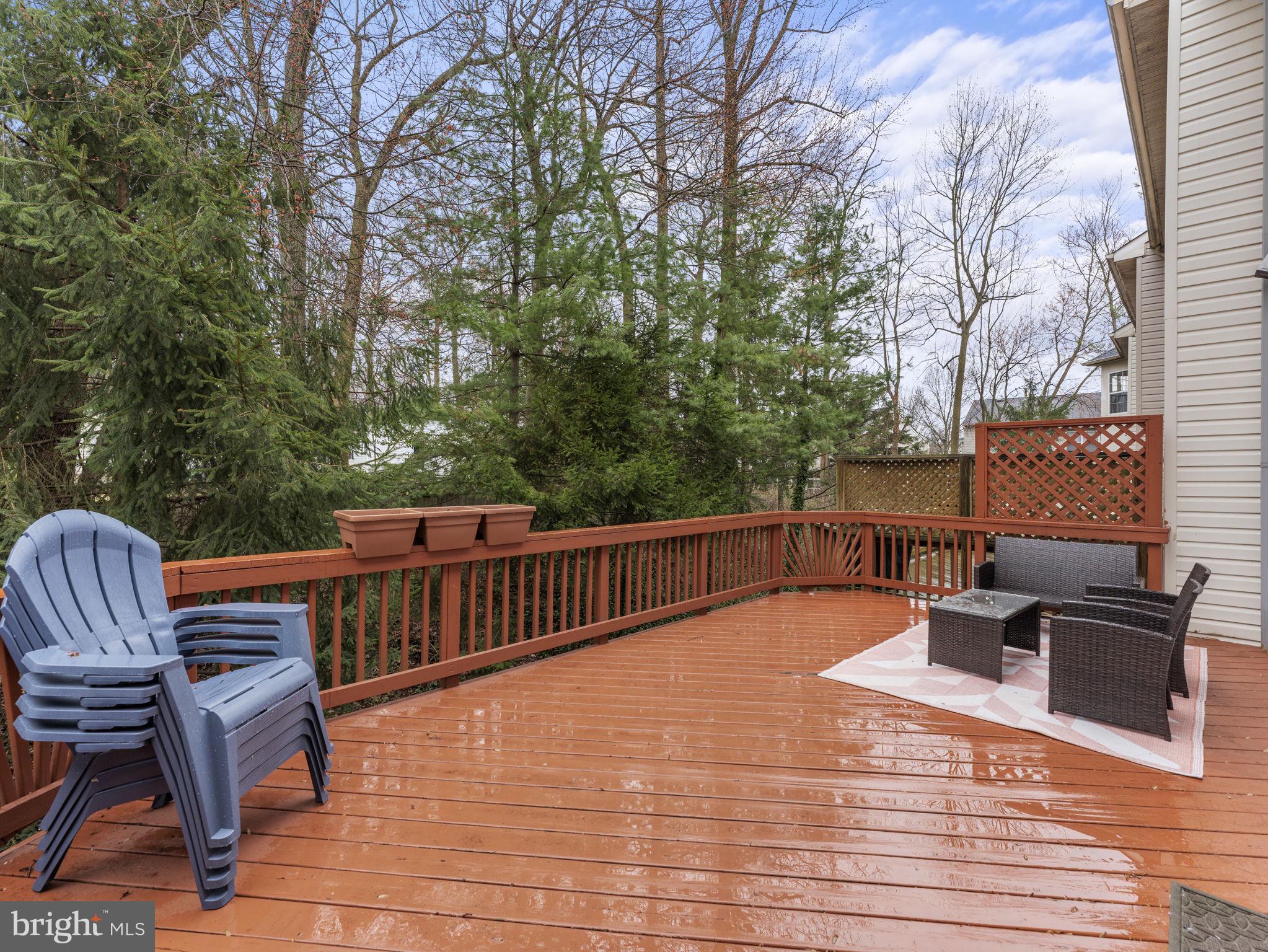 8873 ROYAL DOULTON LANE