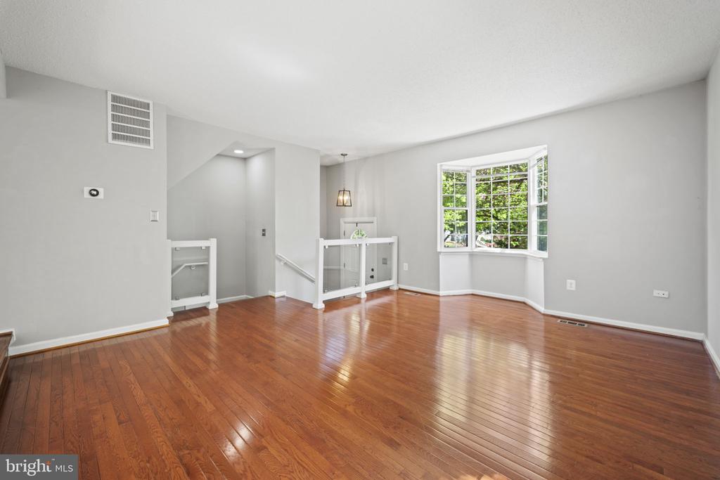 2362 HUNTERS SQUARE COURT