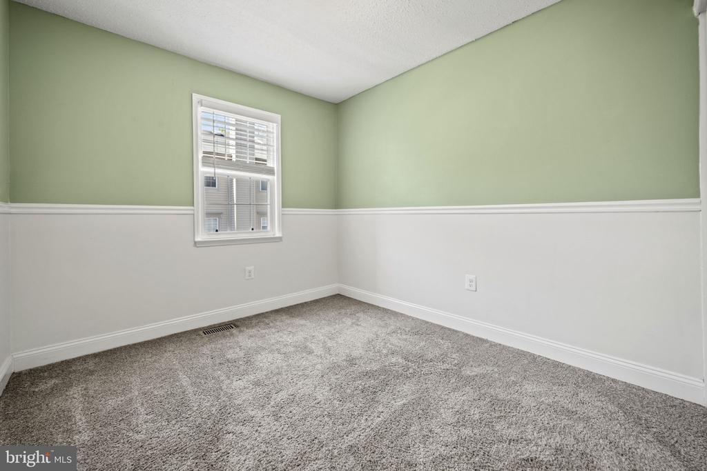 2362 HUNTERS SQUARE COURT