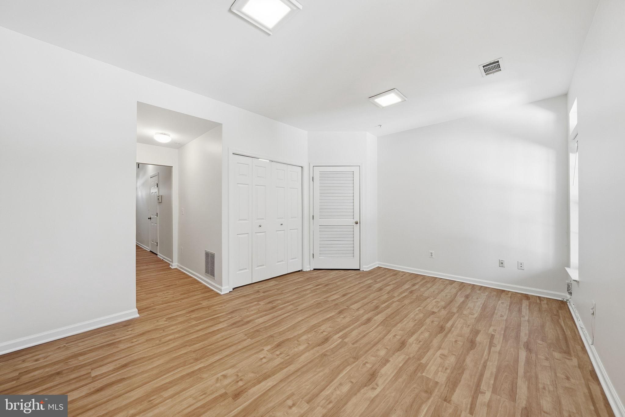 2957 HUNTINGTON GROVE SQUARE