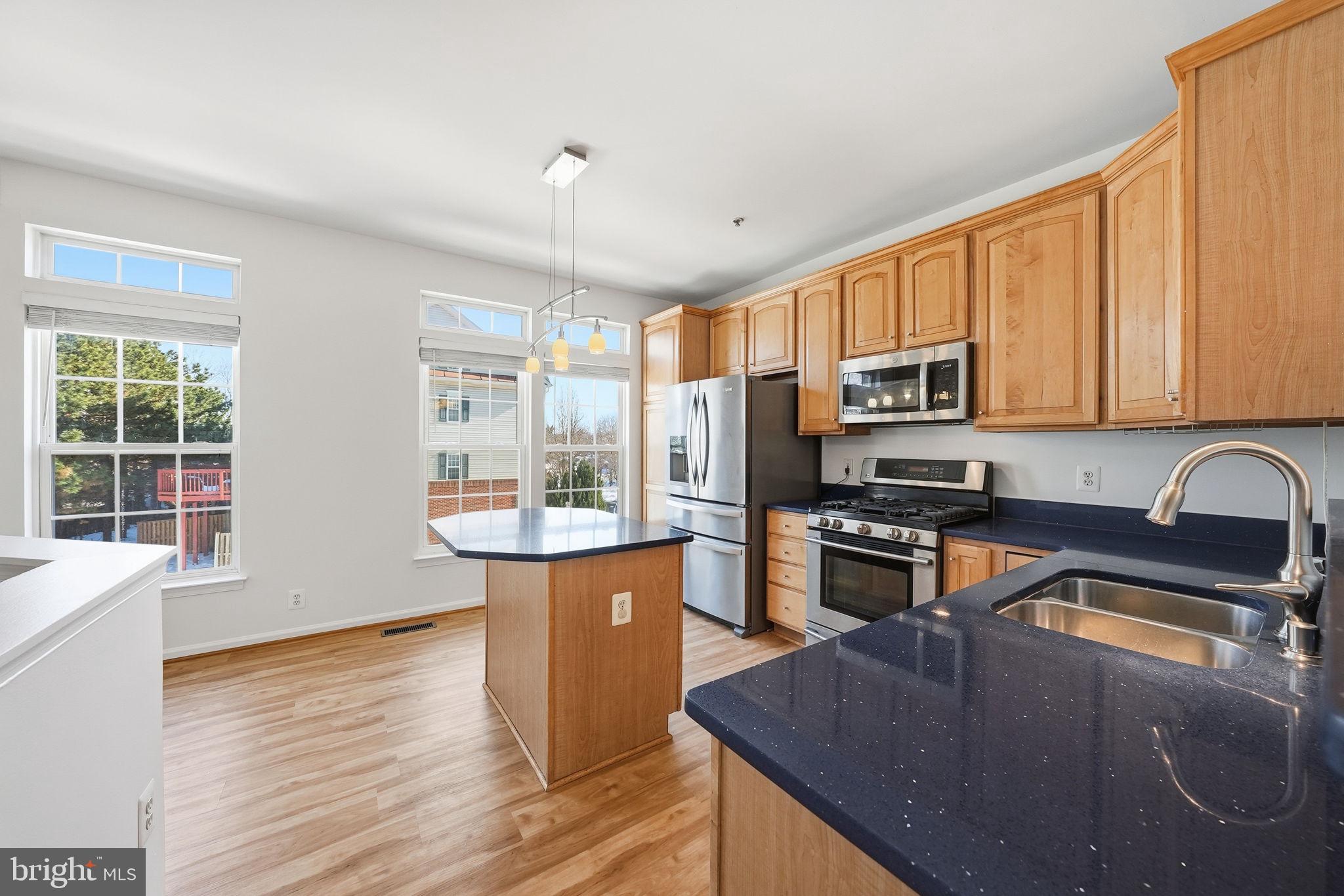 2957 HUNTINGTON GROVE SQUARE
