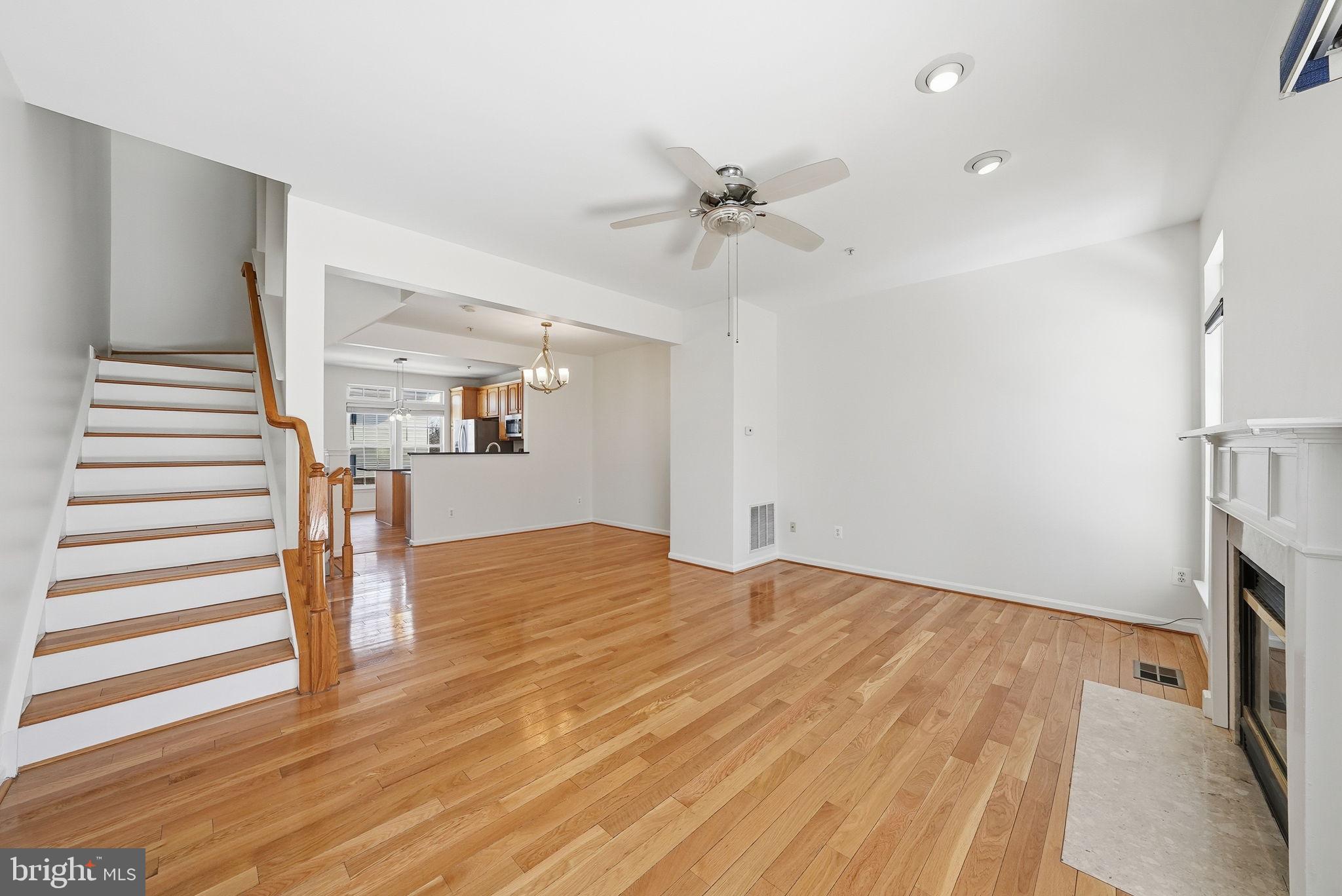2957 HUNTINGTON GROVE SQUARE