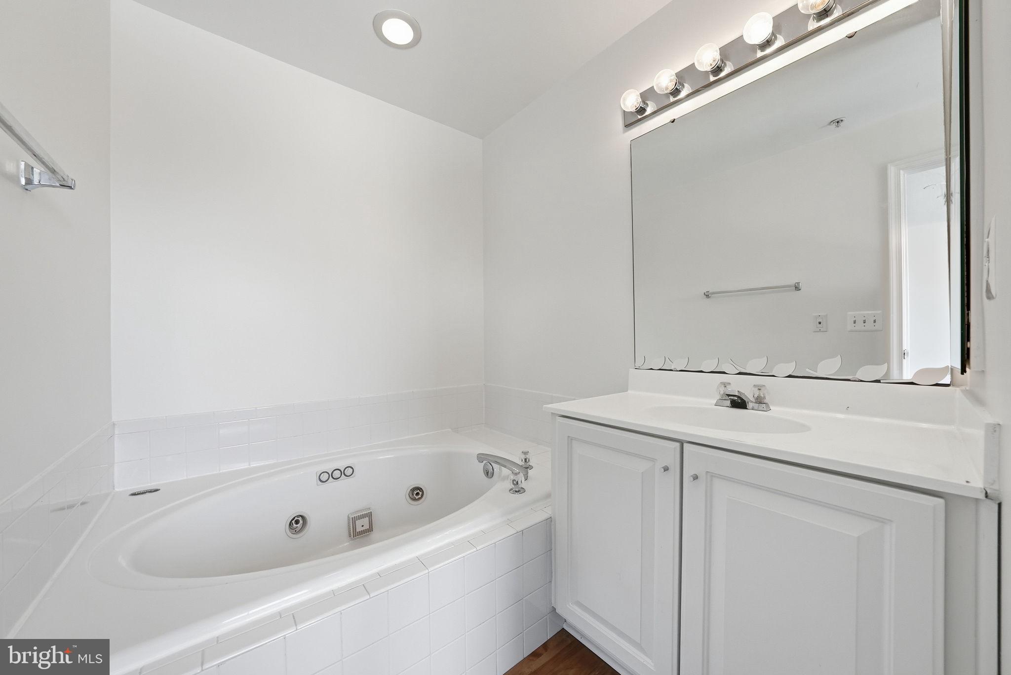 2957 HUNTINGTON GROVE SQUARE