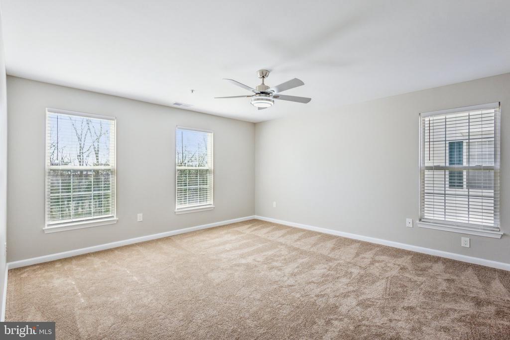 7514 SNOWPEA COURT G