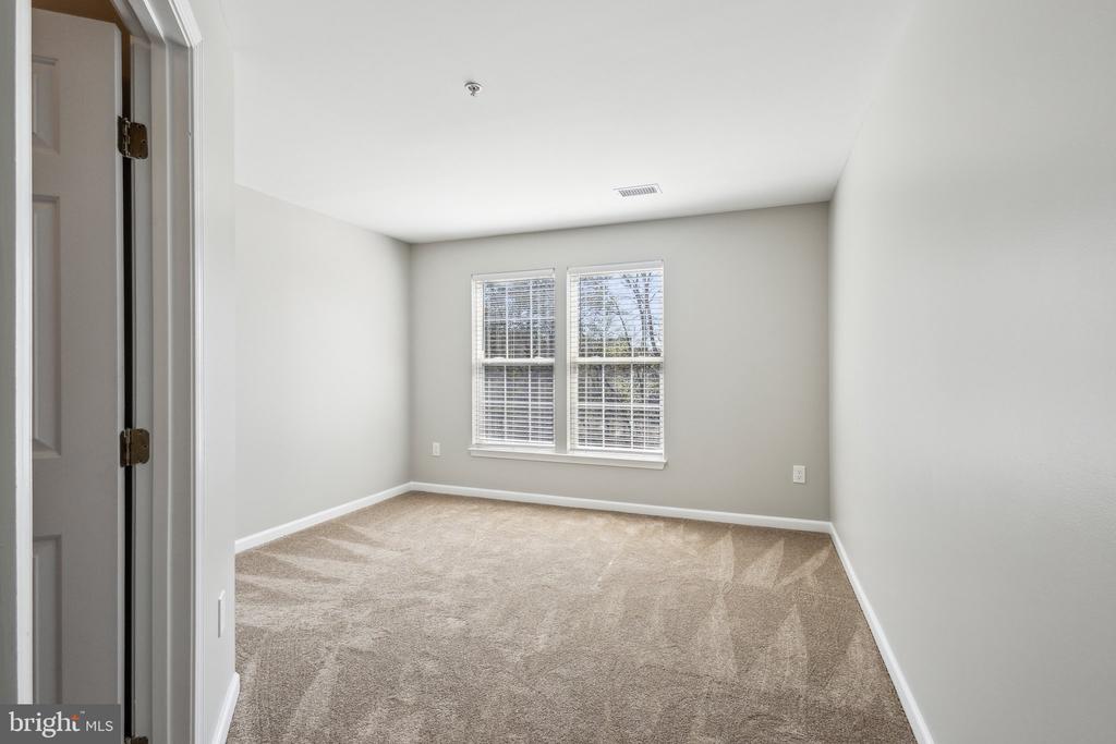 7514 SNOWPEA COURT G
