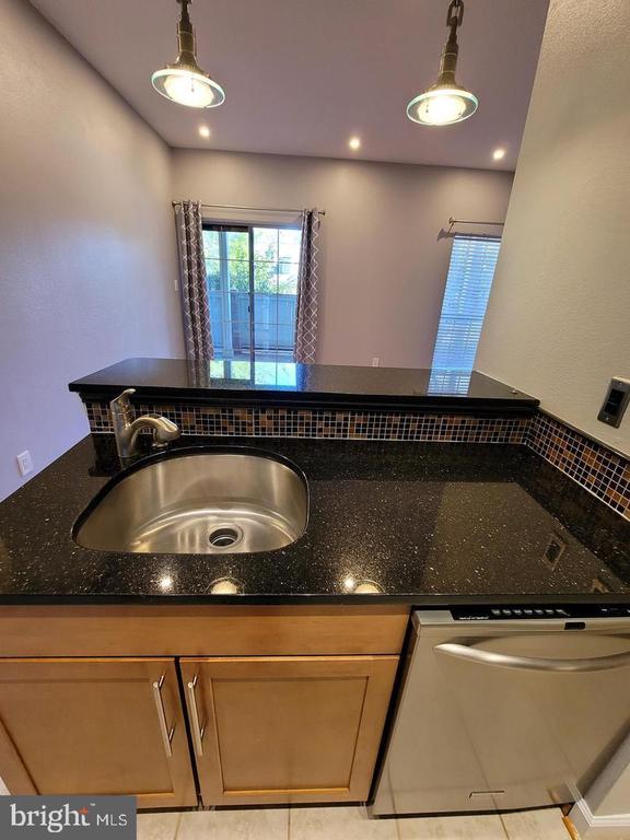 3908 PENDERVIEW DRIVE 608