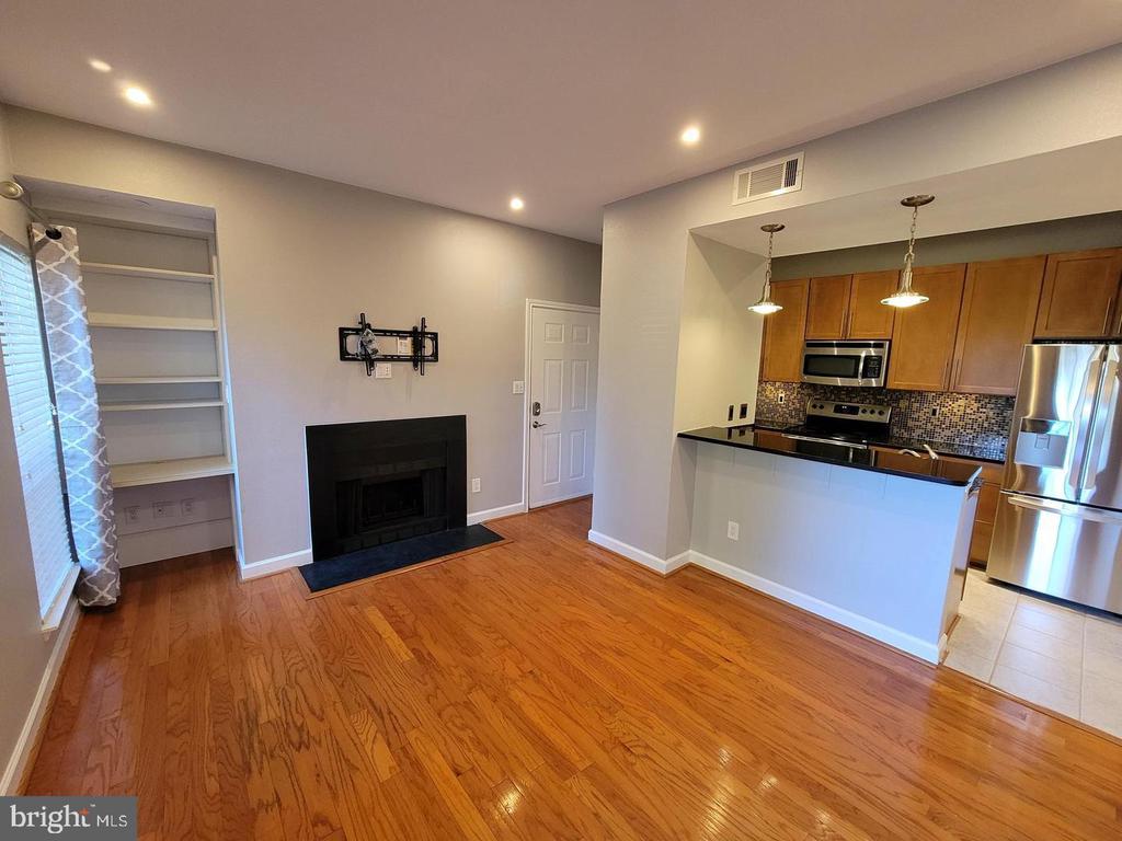 3908 PENDERVIEW DRIVE 608