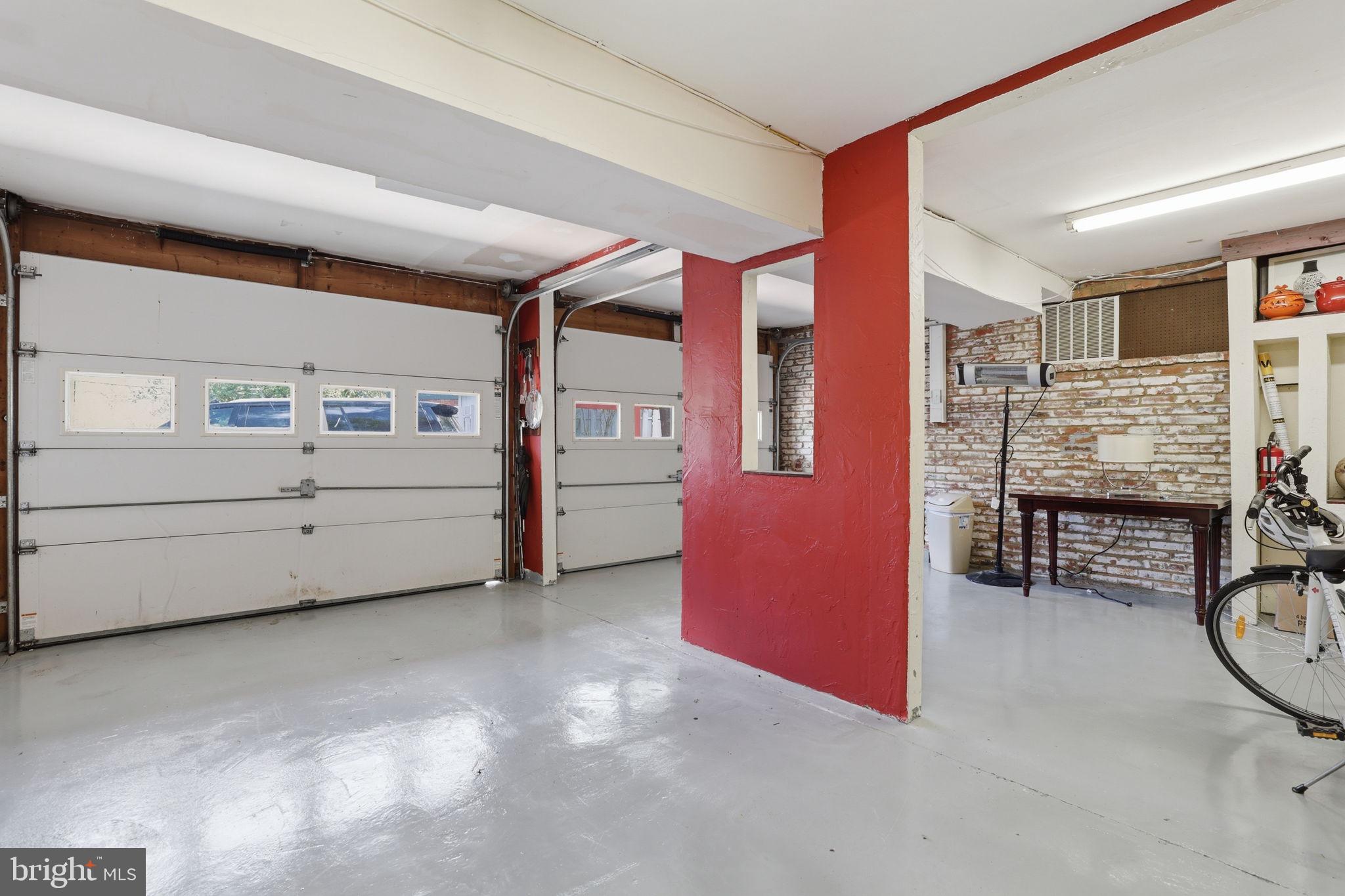 6811 VALLEY BROOK DRIVE