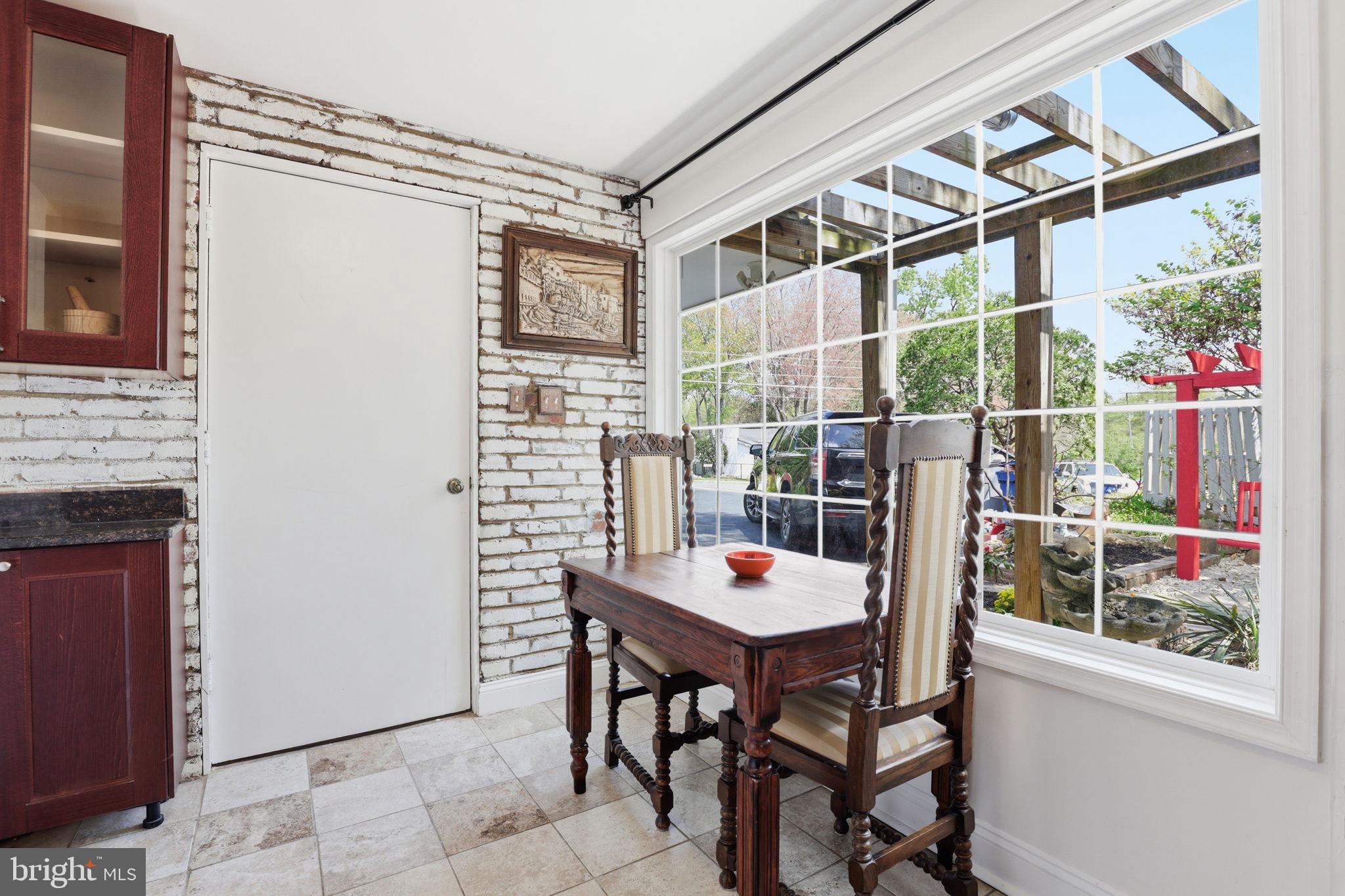 6811 VALLEY BROOK DRIVE