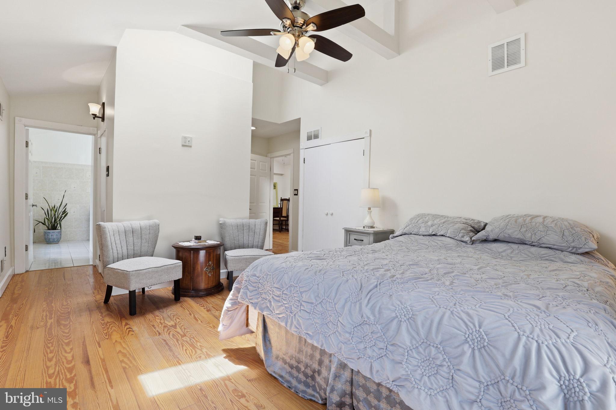 6811 VALLEY BROOK DRIVE
