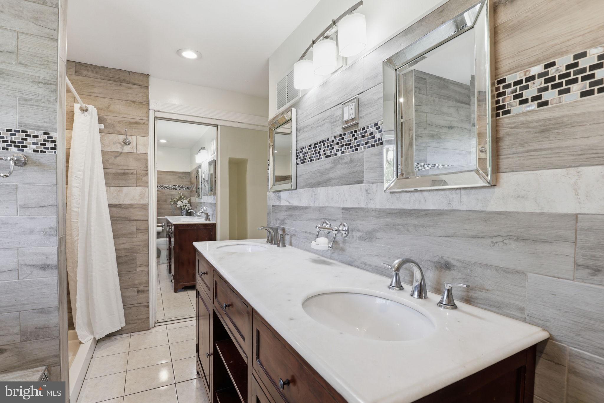 6811 VALLEY BROOK DRIVE