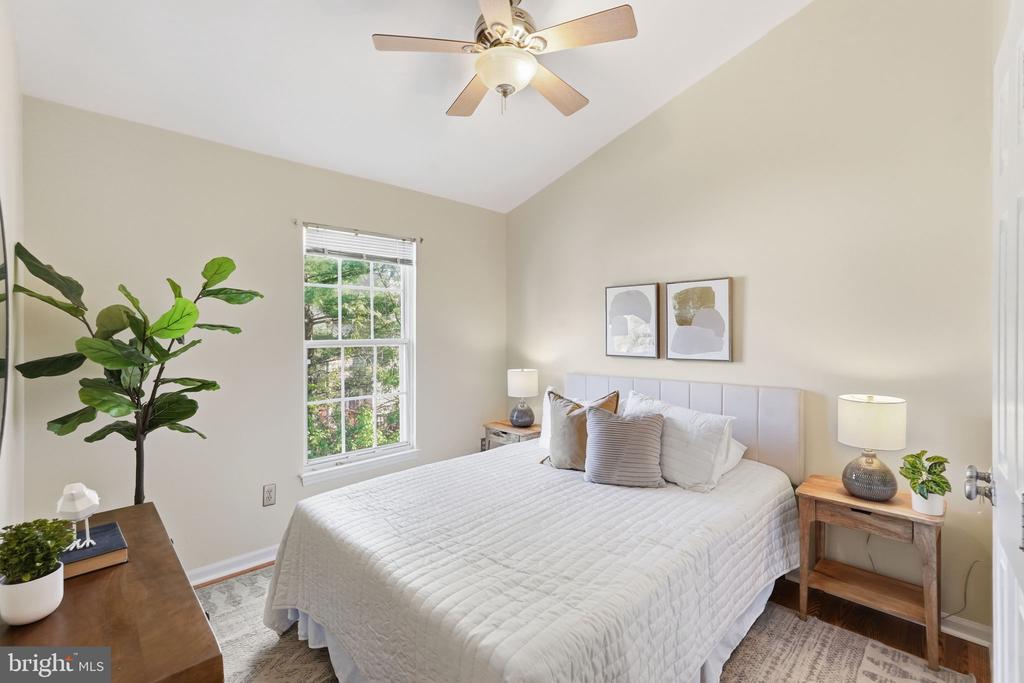 6005 PIECO COURT
