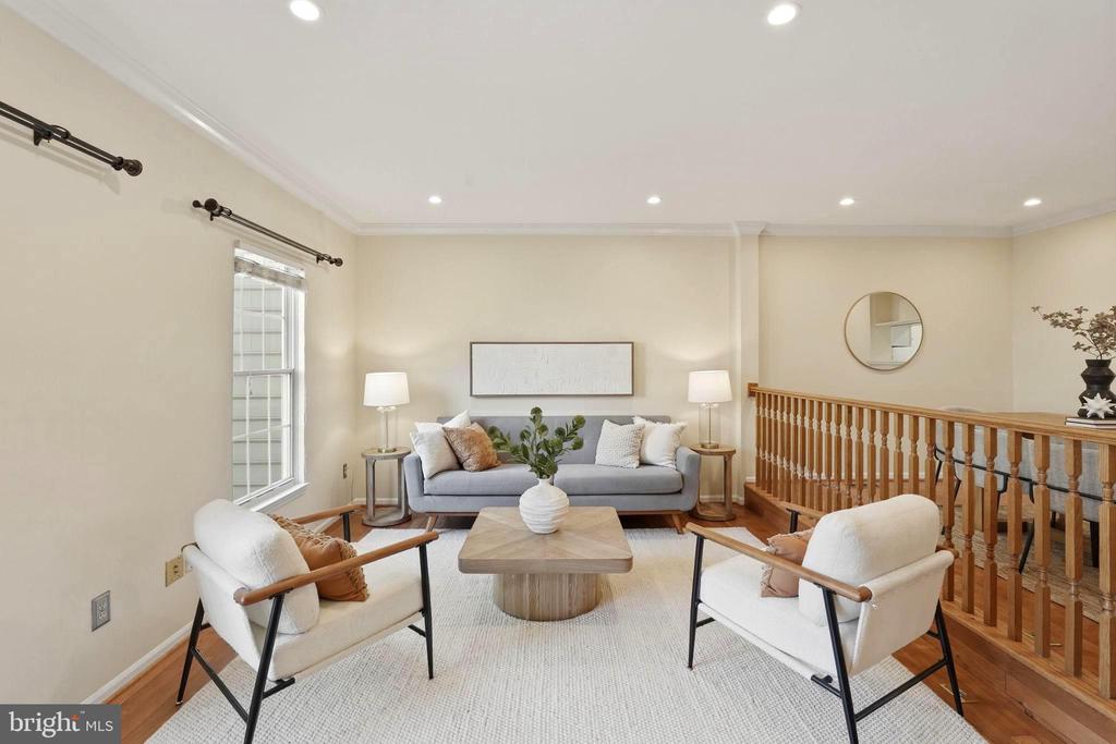6005 PIECO COURT