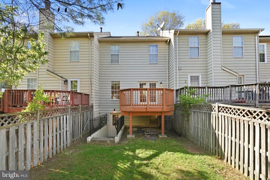 6005 PIECO COURT