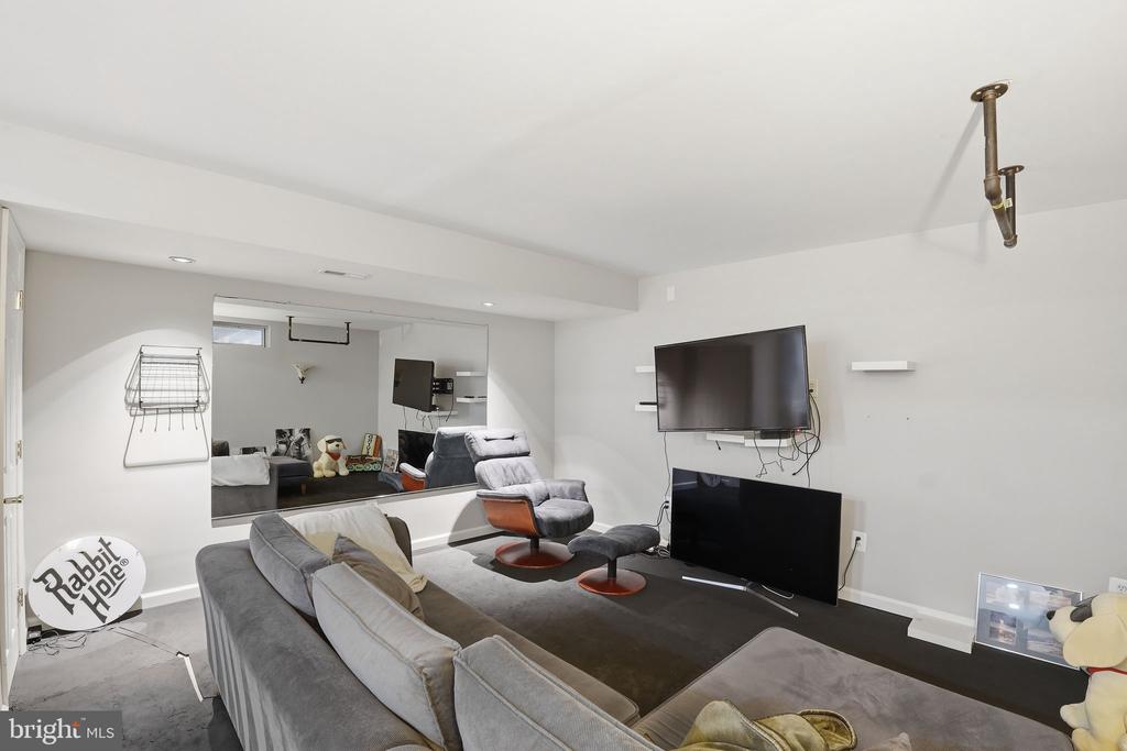 5012 WHISPER WILLOW DRIVE